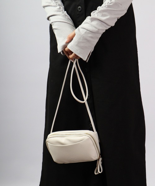 FUNALIVE（ファンアライブ）の「Craig フロントポケットラウンドジップ横型スマホポーチ/スマホショルダー（ショルダーバッグ・メンズ・グレー/ブラック/グレイッシュベージュ/アイボリー/キャメル・F）」の22枚目の写真