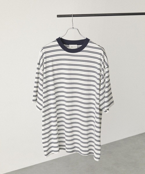 EMMA CLOTHES（エマクローズ）の「オーバーサイズ マルチボーダー ショートスリーブ Tシャツ EMMA CLOTHES（Tシャツ/カットソー・メンズ・グレイッシュブルー/ワイン系/ホワイト系/アイボリー/ブラック/ネイビー/イエロー/パープル/ダークネイビー・M/L）」の11枚目の写真