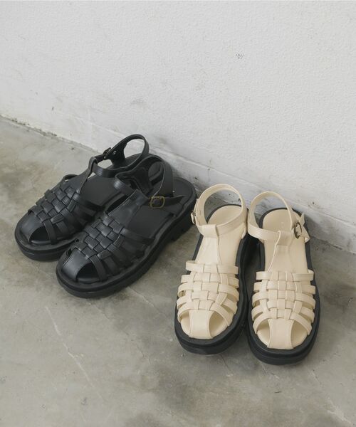 RETRO GIRL(レトロガール)の「ボリュームグルカサンダル(サンダル・レディース・ブラック/ナチュラル・MEDIUM/LARGE)」の6枚目の写真