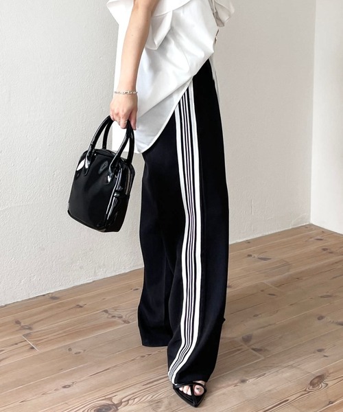 wee9s（ウィークス）の「2way square enamel shoulder bag / 2wayスクエアエナメルショルダーバッグ（ショルダーバッグ・レディース・ブラック/シルバー・FREE）」の21枚目の写真