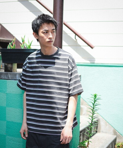 BEAMS（ビームス）の「BEAMS / ルーズ ボーダー Tシャツ（Tシャツ/カットソー・メンズ・ブラウン系その他/サックスブルー/ブラック系その他4・S/M/L/XL）」の4枚目の写真