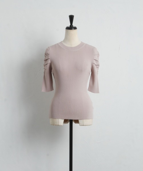 tocco closet（トッコ　クローゼット）の「タックギャザーショルダーリブニットプルオーバー（ニット/セーター・レディース・ホワイト/ベージュ/ブラック・M）」の14枚目の写真