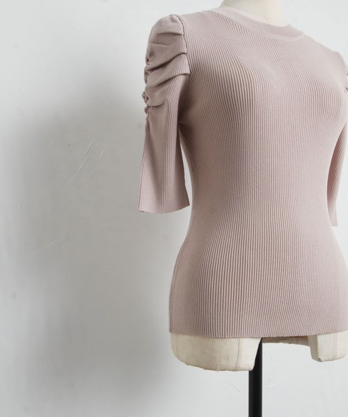 tocco closet（トッコ　クローゼット）の「タックギャザーショルダーリブニットプルオーバー（ニット/セーター・レディース・ホワイト/ベージュ/ブラック・M）」の21枚目の写真
