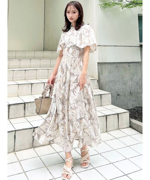 RESEXXY（リゼクシー）の「ラッフルフレアロングワンピース