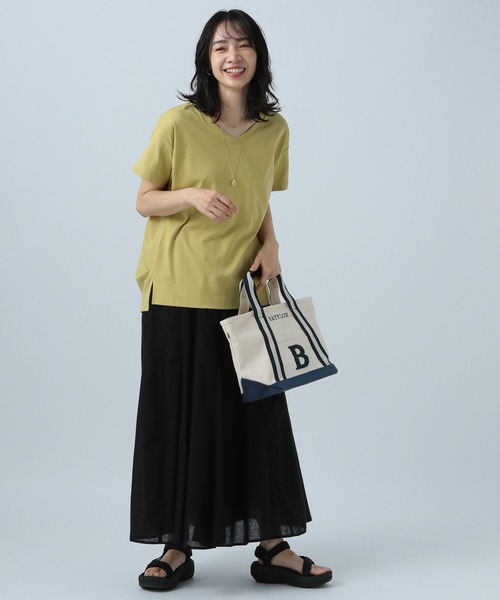 BAYFLOW（ベイフロー）の「シルケットVネックTシャツ（Tシャツ/カットソー・レディース・ベージュ/ブラック/カーキ/ベビーピンク/オフホワイト/ブルー/マスタード・SMALL/MEDIUM）」の16枚目の写真