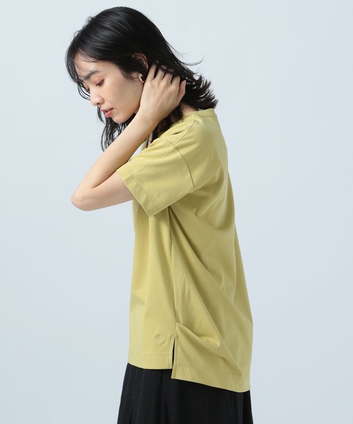 BAYFLOW（ベイフロー）の「シルケットVネックTシャツ（Tシャツ/カットソー・レディース・ベージュ/ブラック/カーキ/ベビーピンク/オフホワイト/ブルー/マスタード・SMALL/MEDIUM）」の18枚目の写真