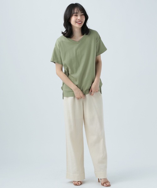 BAYFLOW（ベイフロー）の「シルケットVネックTシャツ（Tシャツ/カットソー・レディース・ベージュ/ブラック/カーキ/ベビーピンク/オフホワイト/ブルー/マスタード・SMALL/MEDIUM）」の19枚目の写真