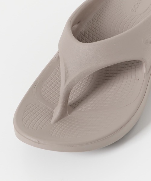 OOFOS（ウーフォス）の「OOFOS　Ooriginal（サンダル・メンズ・ブラック/ベージュ・7/8/9）」の12枚目の写真