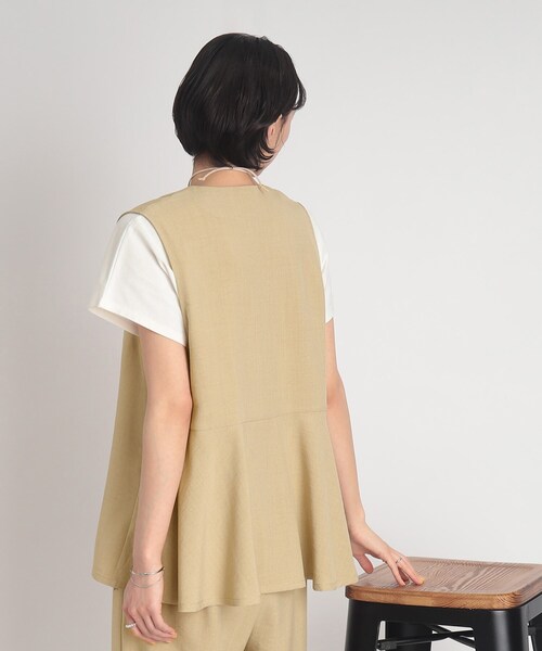 DRESKIP（ドレスキップ）の「◆【セットアップ可/洗える】大人可愛く体型カバー！麻調ペプラムジレ（ベスト・レディース・カーキ/ベージュ/ネイビー・02/03）」の14枚目の写真