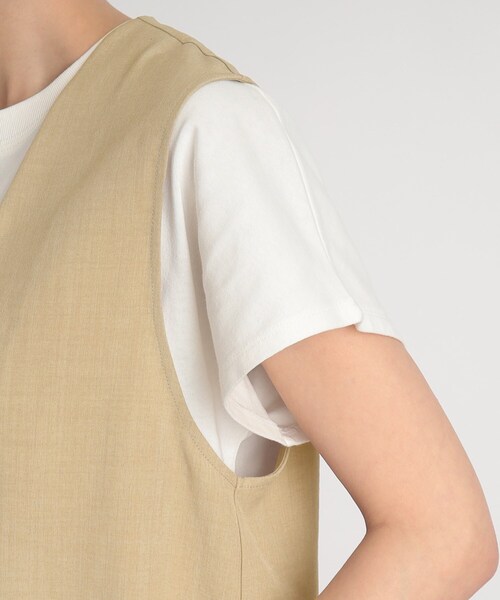 DRESKIP（ドレスキップ）の「◆【セットアップ可/洗える】大人可愛く体型カバー！麻調ペプラムジレ（ベスト・レディース・カーキ/ベージュ/ネイビー・02/03）」の11枚目の写真