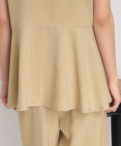 DRESKIP（ドレスキップ）の「◆【セットアップ可/洗える】大人可愛く体型カバー！麻調ペプラムジレ（ベスト・レディース・カーキ/ベージュ/ネイビー・02/03）」の9枚目の写真