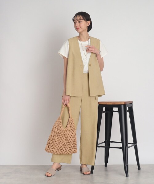 DRESKIP（ドレスキップ）の「◆【セットアップ可/洗える】大人可愛く体型カバー！麻調ペプラムジレ（ベスト・レディース・カーキ/ベージュ/ネイビー・02/03）」の4枚目の写真