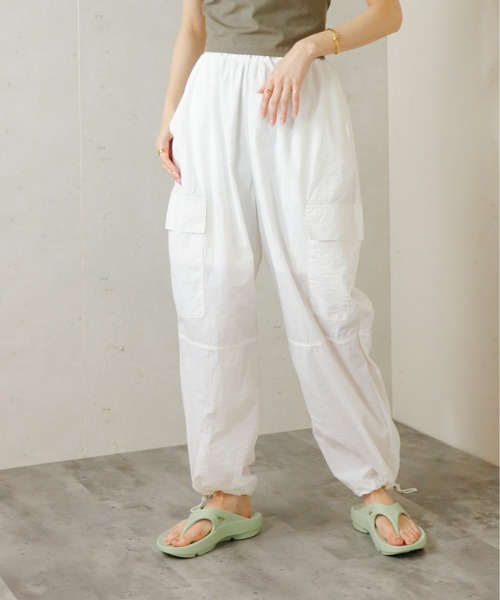 Per sist ence（パーシエンス）の「Per sist ence/パーシエンス　ワッシャータフタパラシュートパンツ（その他パンツ・レディース・カーキ/ピンク/オフホワイト/ブラック・FREE）」の8枚目の写真