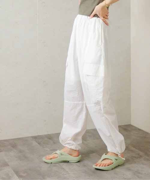 Per sist ence（パーシエンス）の「Per sist ence/パーシエンス　ワッシャータフタパラシュートパンツ（その他パンツ・レディース・カーキ/ピンク/オフホワイト/ブラック・FREE）」の9枚目の写真