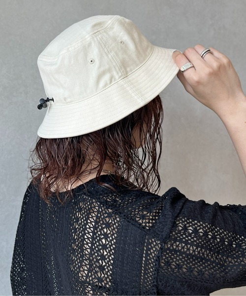 UNIVERSAL OVERALL（ユニバーサルオーバーオール）の「ストラップバケハ（ハット・メンズ・アイボリー/ブラック系その他/ブラック/ベージュ・FREE）」の5枚目の写真