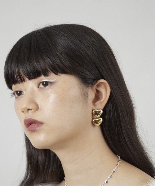 Firsthand（ファーストハンド）の「Firsthand/ファーストハンド ダブルハートピアス（ピアス（両耳用）・レディース・ゴールド/シルバー・ONE SIZE）」の4枚目の写真