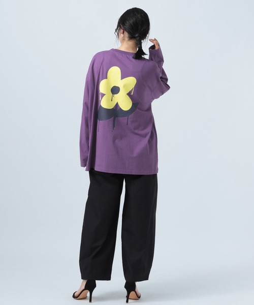 BAYFLOW(ベイフロー)の「グラフィックロングTシャツ(Tシャツ/カットソー・レディース・オフホワイト/チャコール/パープル・FREE)」の12枚目の写真