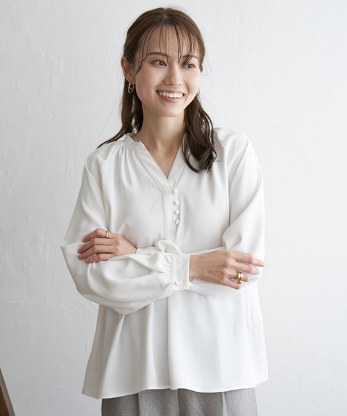 IKKA LOUNGE（イッカラウンジ）の「クルミボタンスキッパーブラウス（シャツ/ブラウス・レディース・その他1/ブラック/オフホワイト・S/L/M）」の12枚目の写真