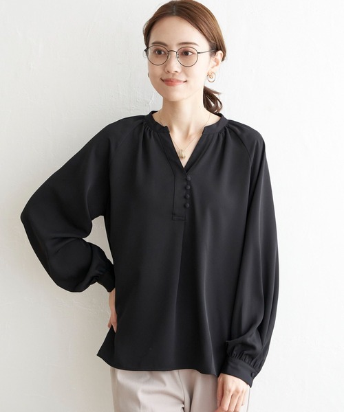 IKKA LOUNGE（イッカラウンジ）の「クルミボタンスキッパーブラウス（シャツ/ブラウス・レディース・その他1/ブラック/オフホワイト・S/L/M）」の17枚目の写真