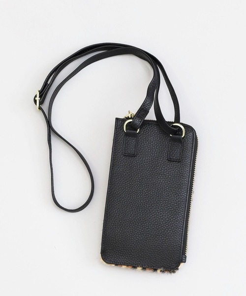 ❤️ GRIS BLACK ❤️ ショルダーバック❤️ gris ほぼ新品 くま総柄型押しハートショルダーバッグ（ショルダーバッグ