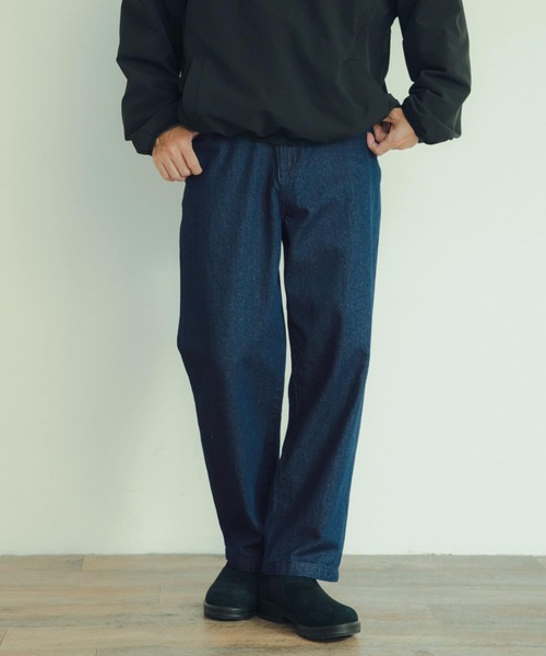 ITEMS URBANRESEARCH（アイテムズ アーバンリサーチ）の「デニム テーパードパンツ（デニムパンツ・メンズ・ライトインディゴブルー/ワンウォッシュ・LARGE/MEDIUM）」の11枚目の写真