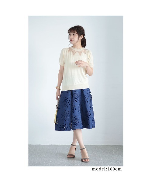 Sawa a la mode(サワアラモード)の「刺繍レースニットトップス(ニット/セーター・レディース・ベージュ・FREE)」の4枚目の写真