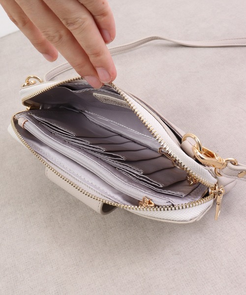 FUNALIVE(ファンアライブ)の「Pisoraro バンブー捻り金具 横型スマホポシェット(ショルダーバッグ・レディース・ブラック/グレイッシュベージュ/ダークパープル/アイボリー・FREE)」の8枚目の写真