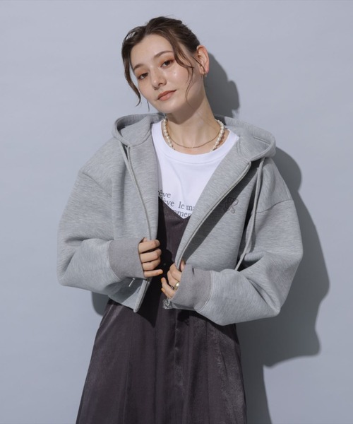 Rirandture（リランドチュール）の「ジップアップクロップドフーディー