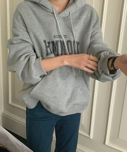 LAFFMO（ラフモ）の「オーバーサイズロゴプリントフーディー（パーカー・レディース・ライトグレー/ダークグレー/ネイビー・F）」の20枚目の写真