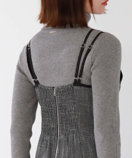 archives（アルシーヴ）の「ポイントチャームタートルリブニット（ニット/セーター・レディース・アイボリー/ブラック/ピンクベージュ/グレー・MEDIUM）」の4枚目の写真