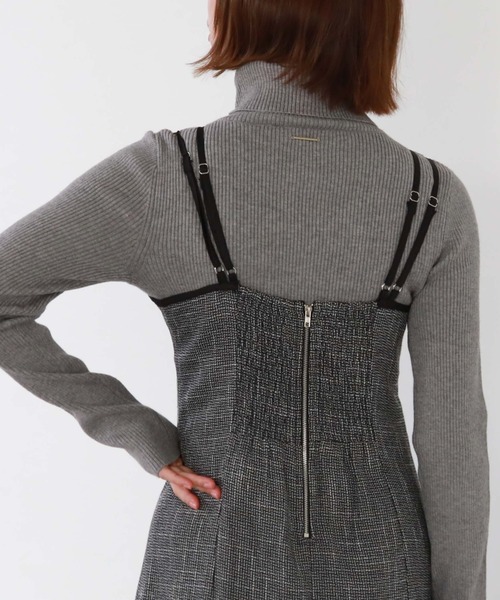 archives（アルシーヴ）の「ポイントチャームタートルリブニット（ニット/セーター・レディース・アイボリー/ブラック/ピンクベージュ/グレー・MEDIUM）」の11枚目の写真