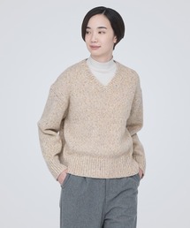 ウールヤク混ネップ糸Vネックセーター