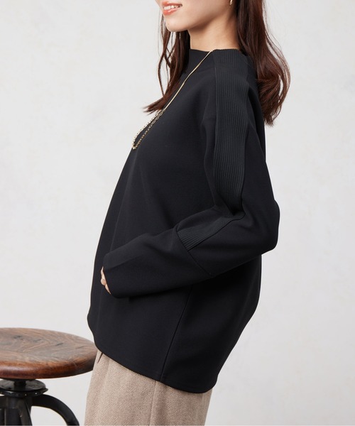 Chez toi(シェトワ)の「リブ切替接結カットジョーゼットプルオーバー(Tシャツ/カットソー・レディース・ブラック/グレイッシュベージュ/グリーン・FREE)」の11枚目の写真