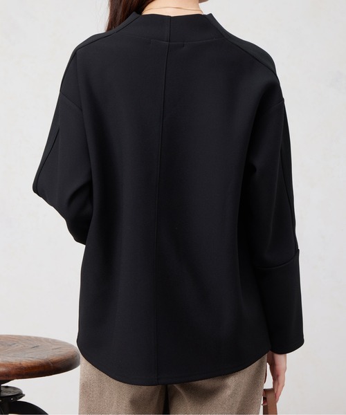 Chez toi(シェトワ)の「リブ切替接結カットジョーゼットプルオーバー(Tシャツ/カットソー・レディース・ブラック/グレイッシュベージュ/グリーン・FREE)」の4枚目の写真