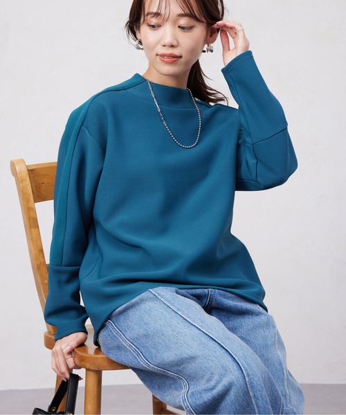 Chez toi(シェトワ)の「リブ切替接結カットジョーゼットプルオーバー(Tシャツ/カットソー・レディース・ブラック/グレイッシュベージュ/グリーン・FREE)」の6枚目の写真