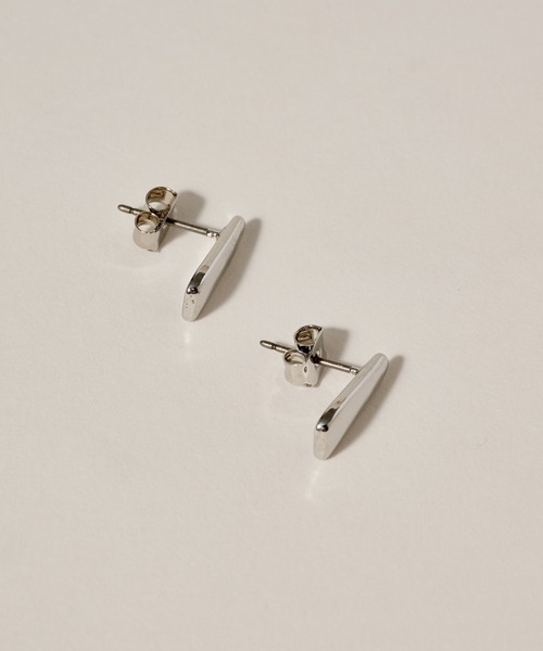 novice(ノーヴィス)の「【novice】Mini Nuance Plate Pierce(ピアス(両耳用)・レディース・ゴールド/シルバー・FREE)」の3枚目の写真
