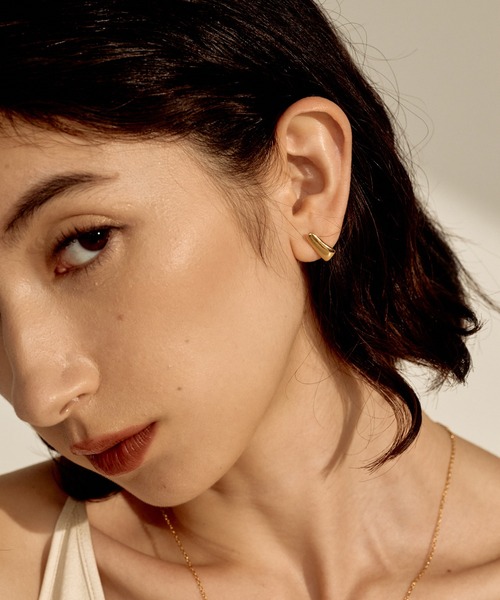 novice(ノーヴィス)の「【novice】Mini Nuance Plate Pierce(ピアス(両耳用)・レディース・ゴールド/シルバー・FREE)」の9枚目の写真