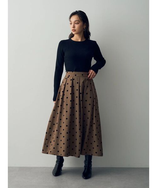 YECCA VECCA（イェッカヴェッカ）の「フロッキードットフレアスカート（スカート・レディース・ブラック/ダークベージュ・S/M）」の3枚目の写真