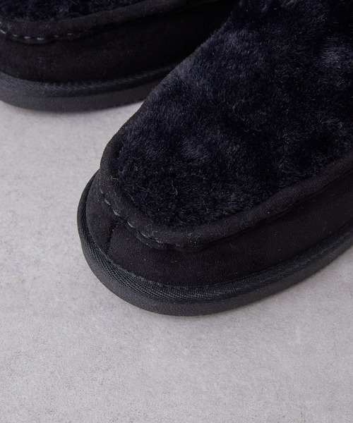 ear PAPILLONNER（イアパピヨネ）の「【MEI(メイ)】モカシン/ファースリッポン（スリッポン・レディース・ベージュ/ブラック・MEDIUM/LARGE）」の7枚目の写真