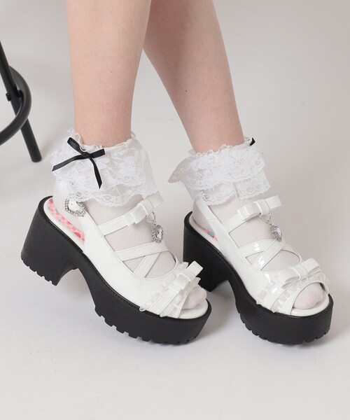 cs T&P(シーエスティーアンドピー)の「バックベルト×ダブルリボンパンプス 24SS(パンプス・レディース・ホワイト系2/ピンク系6/ブラック系1・M/L/LL/S)」の21枚目の写真