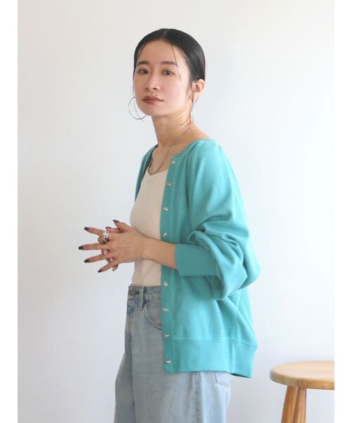 Ungrid（アングリッド）の「スリーブボリュームカットカーデ（カーディガン/ボレロ・レディース・アイボリー/チャコールグレー/ブルー・FREE）」の19枚目の写真