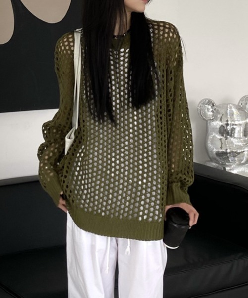 Ritzy(リッツィー)の「オーバーサイズ かぎ編みトップス(その他トップス・レディース・カーキ/ブラック/ホワイト/チャコールグレー・FREE)」の4枚目の写真