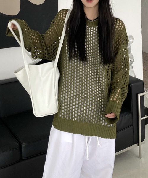 Ritzy(リッツィー)の「オーバーサイズ かぎ編みトップス(その他トップス・レディース・カーキ/ブラック/ホワイト/チャコールグレー・FREE)」の13枚目の写真