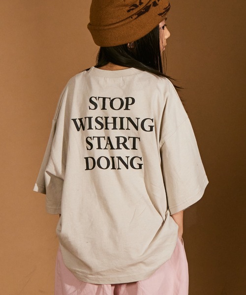 PAIRMANON STREET(ペアマノンストリート)の「【PAIRMANON STREET】アソート バックプリント ビッグシルエット 半袖 Tシャツ(Tシャツ/カットソー・キッズ・ブラック系その他2/ブルー系その他2/イエロー系その他/ブラック系その他/ブラック系その他3/ベージュ系その他3/ホワイト系その他2/ブルー系その他/レッド系その他/ブラック系その他4/ホワイト系その他/ベージュ系その他/ベージュ系その他2・100/150/130/140/90/110/120)」の7枚目の写真