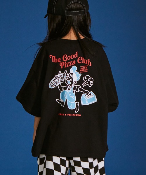 PAIRMANON STREET(ペアマノンストリート)の「【PAIRMANON STREET】アソート バックプリント ビッグシルエット 半袖 Tシャツ(Tシャツ/カットソー・キッズ・ブラック系その他2/ブルー系その他2/イエロー系その他/ブラック系その他/ブラック系その他3/ベージュ系その他3/ホワイト系その他2/ブルー系その他/レッド系その他/ブラック系その他4/ホワイト系その他/ベージュ系その他/ベージュ系その他2・100/150/130/140/90/110/120)」の6枚目の写真