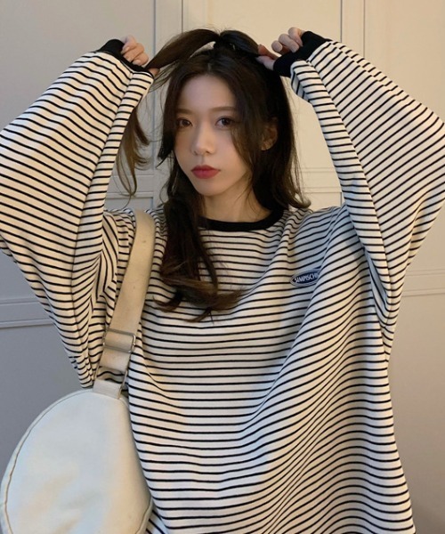 Per sist ence(パーシエンス)の「ワンポイントボーダー BIG長袖Tシャツ(Tシャツ/カットソー・レディース・ホワイト/ブラック・FREE)」の4枚目の写真