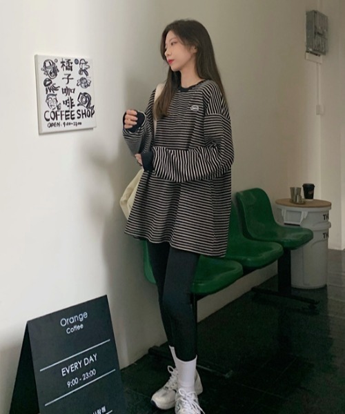 Per sist ence(パーシエンス)の「ワンポイントボーダー BIG長袖Tシャツ(Tシャツ/カットソー・レディース・ホワイト/ブラック・FREE)」の14枚目の写真