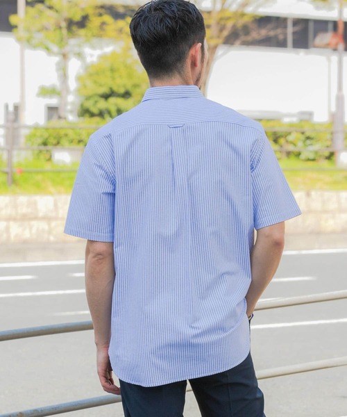 URBAN RESEARCH ROSSO MEN（アーバンリサーチロッソメン）の「『抗菌/消臭』『XXLサイズあり』ハイパフォーマンスオックス半袖シャツ（シャツ/ブラウス・メンズ・ブラック系その他/グレー/ブラック/グレー系その他/ライトブルー/グリーン系その他/ネイビー/ブルー系その他/インディゴブルー/ストライプ/ホワイト・SMALL/MEDIUM/LARGE/X-LARGE/XX-LARGE）」の19枚目の写真