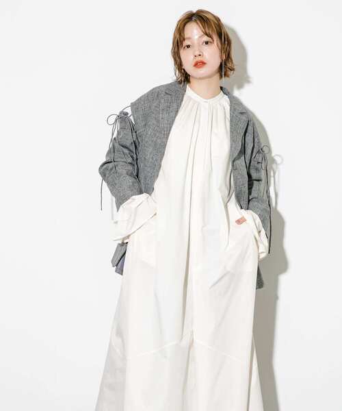 KBF（ケイビーエフ）の「フレアスリーブワンピース（ワンピース・レディース・ブラウン系その他/ブルー/オフホワイト・36/38）」の11枚目の写真