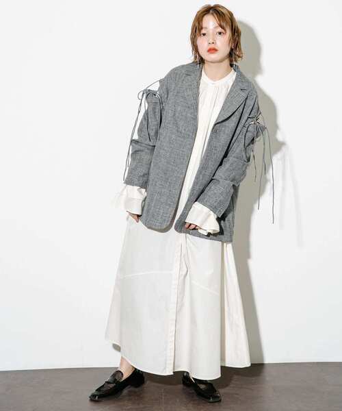 KBF（ケイビーエフ）の「フレアスリーブワンピース（ワンピース・レディース・ブラウン系その他/ブルー/オフホワイト・36/38）」の7枚目の写真